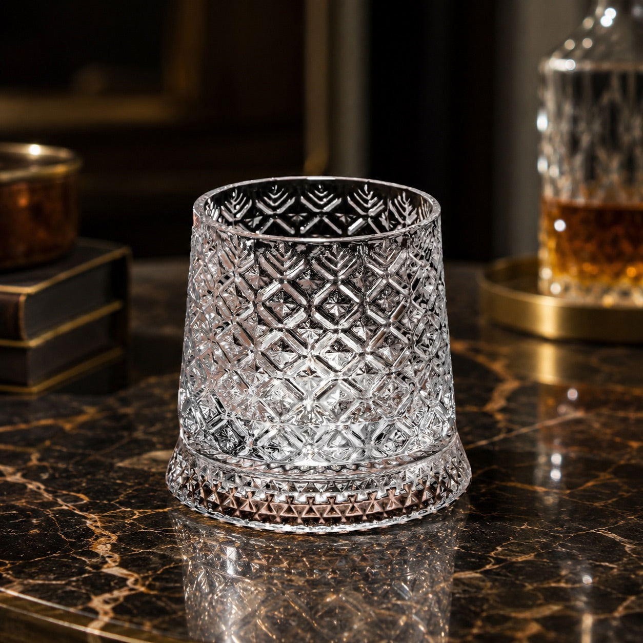 Drehbares Kristall-Whiskyglas mit Untersetzer